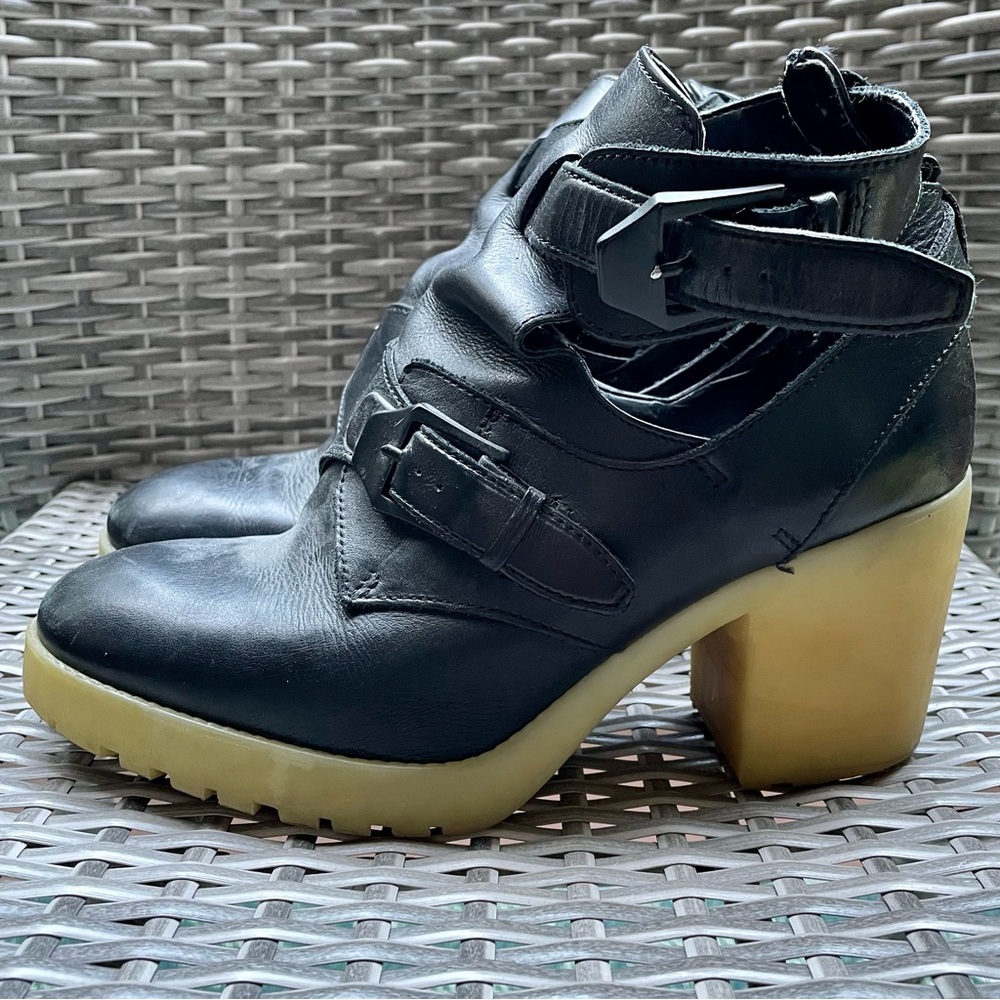 Zara black heeled buckle ankle booties, sz 8.5